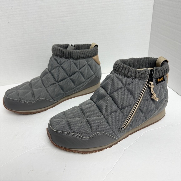 Teva ReEMBER Mid Slip-On Quilted Outdoor Bootie in Gray Mens Size 7 - Picture 3 of 11